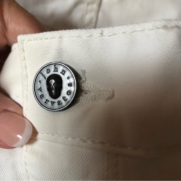 Like new John Varvatos china white cream jeans straight to taper size 32 reg - Picture 5 of 9